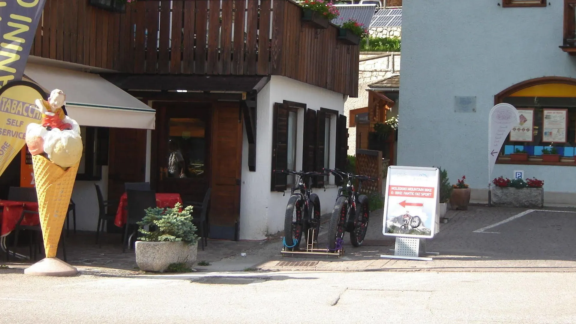 多米诺公寓式酒店 塞尔瓦迪卡多雷 0*,